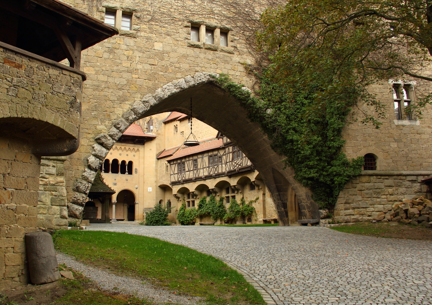 Castle_Archway