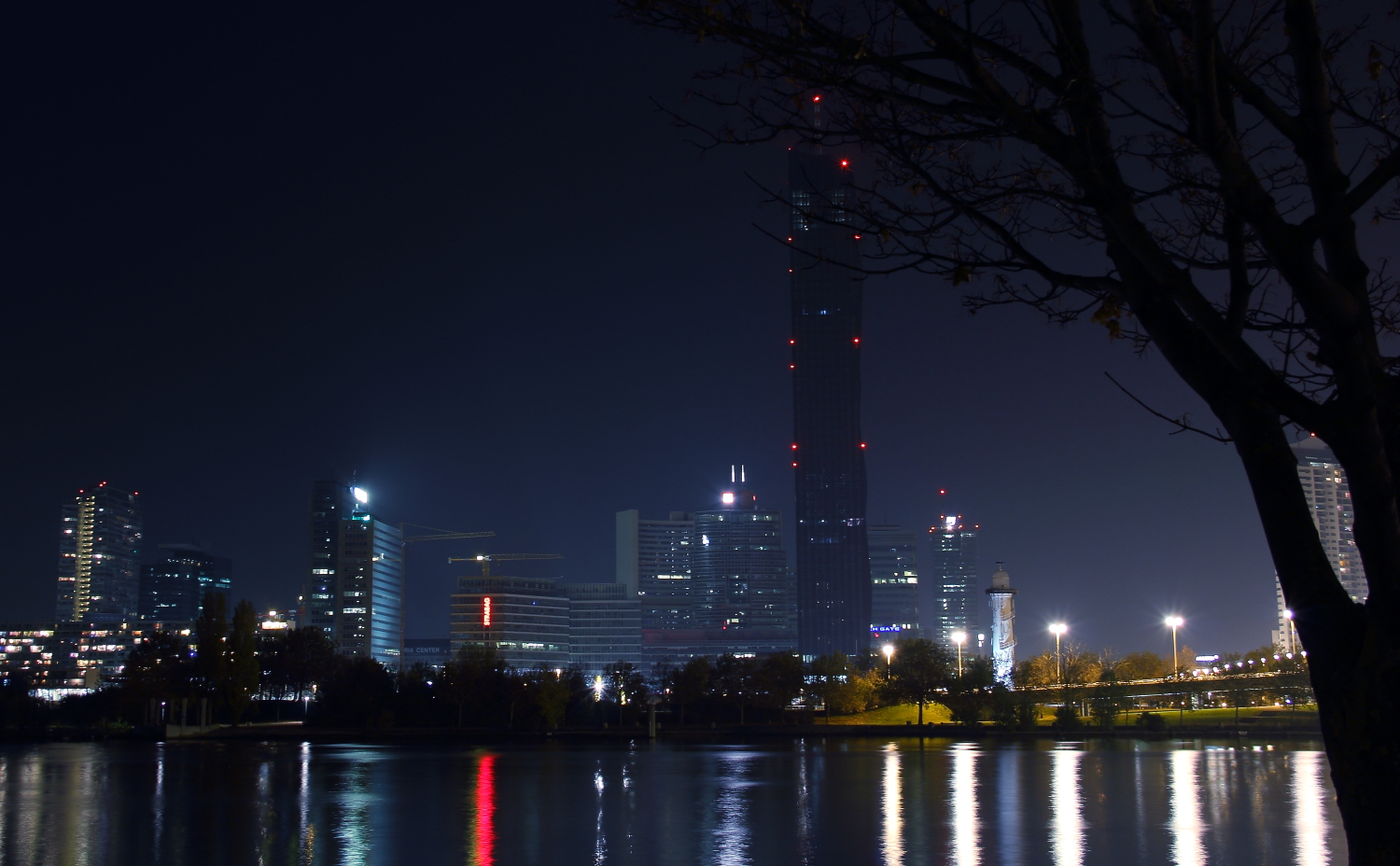 Vienna_Danube_Night